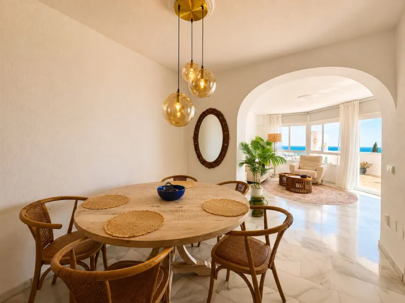 Dream penthouse with stunning panoramic sea views in Calahonda Alta.
