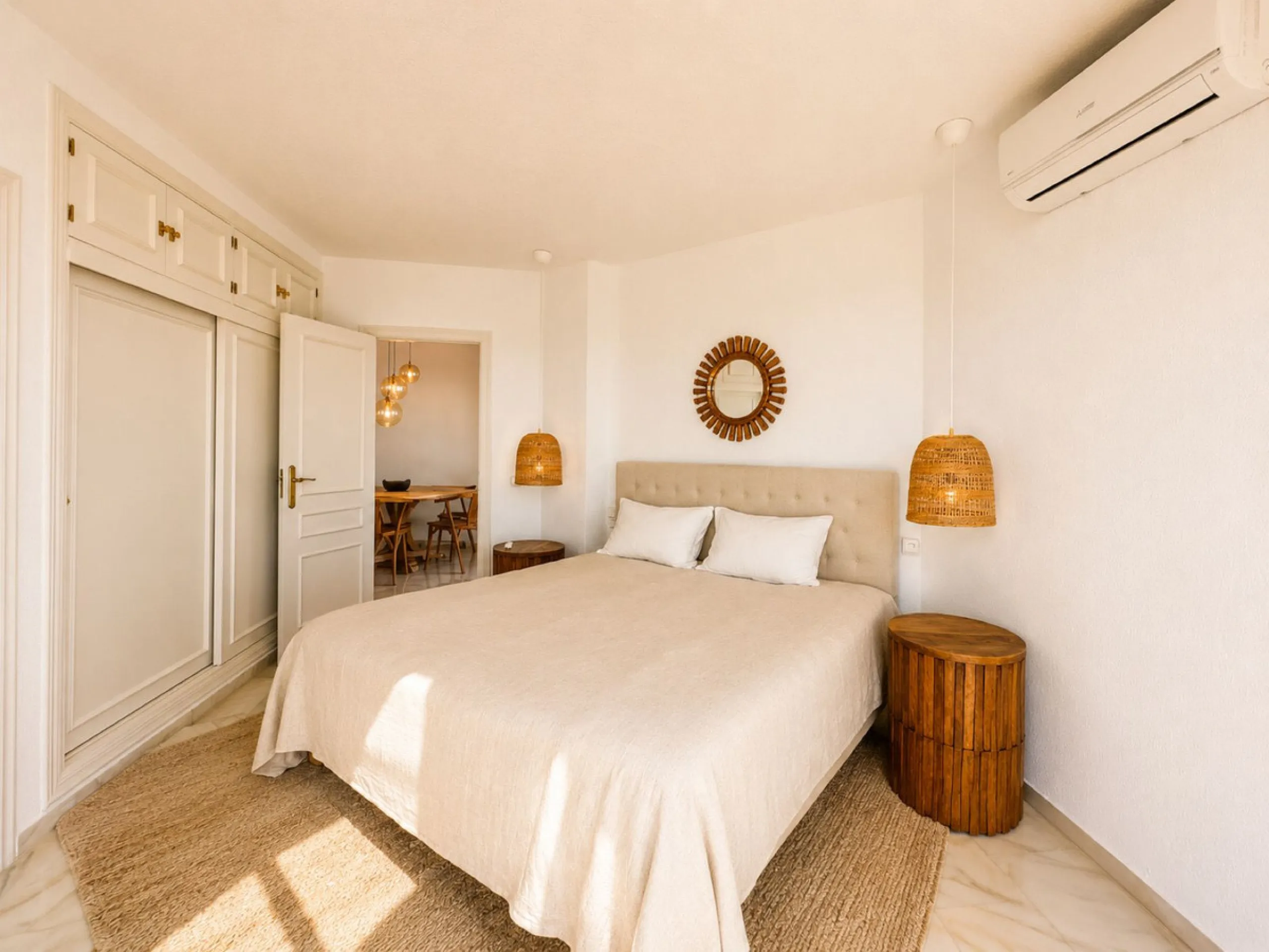 Dream penthouse with stunning panoramic sea views in Calahonda Alta.