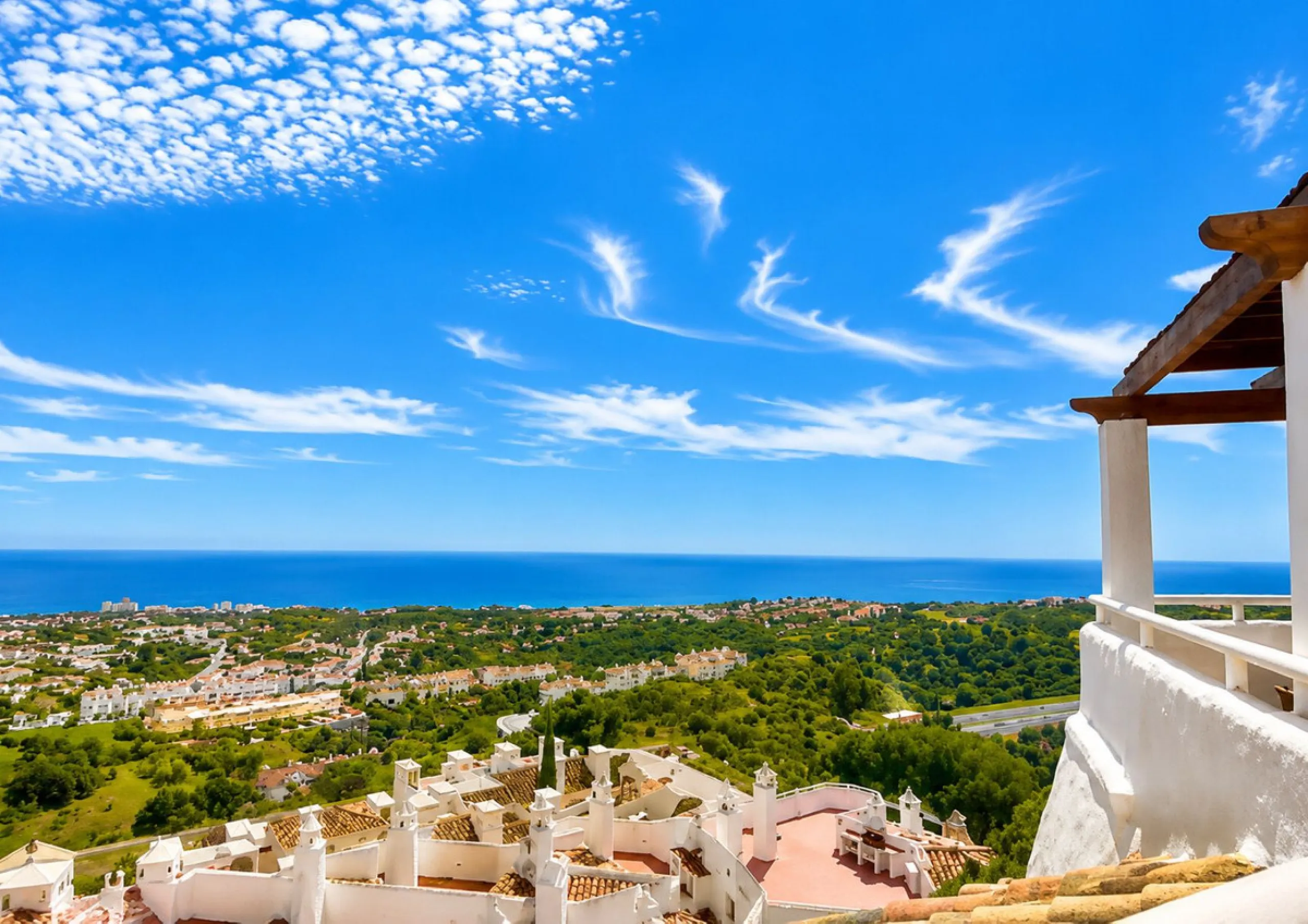 Dream penthouse with stunning panoramic sea views in Calahonda Alta.
