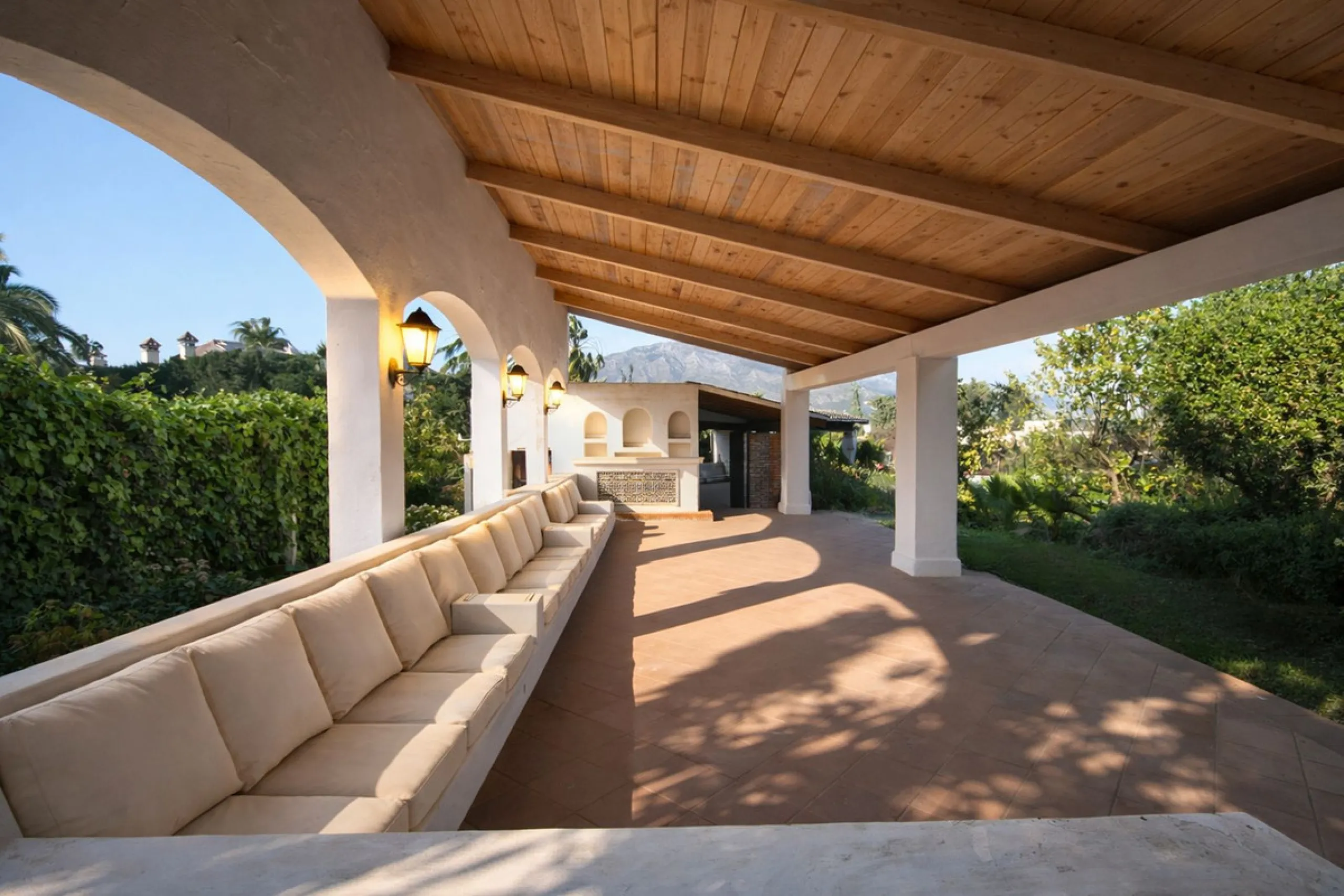 Elegant Marbella Estate on a Prime and Rare Plot — 800 meters Walking Distance to Puerto Banús. Unique Development Opportunity — 4,205m² Plot with Potential for Up to 4 Villas, or Plans for one large villa and separate Guest House, or to knock down and bu