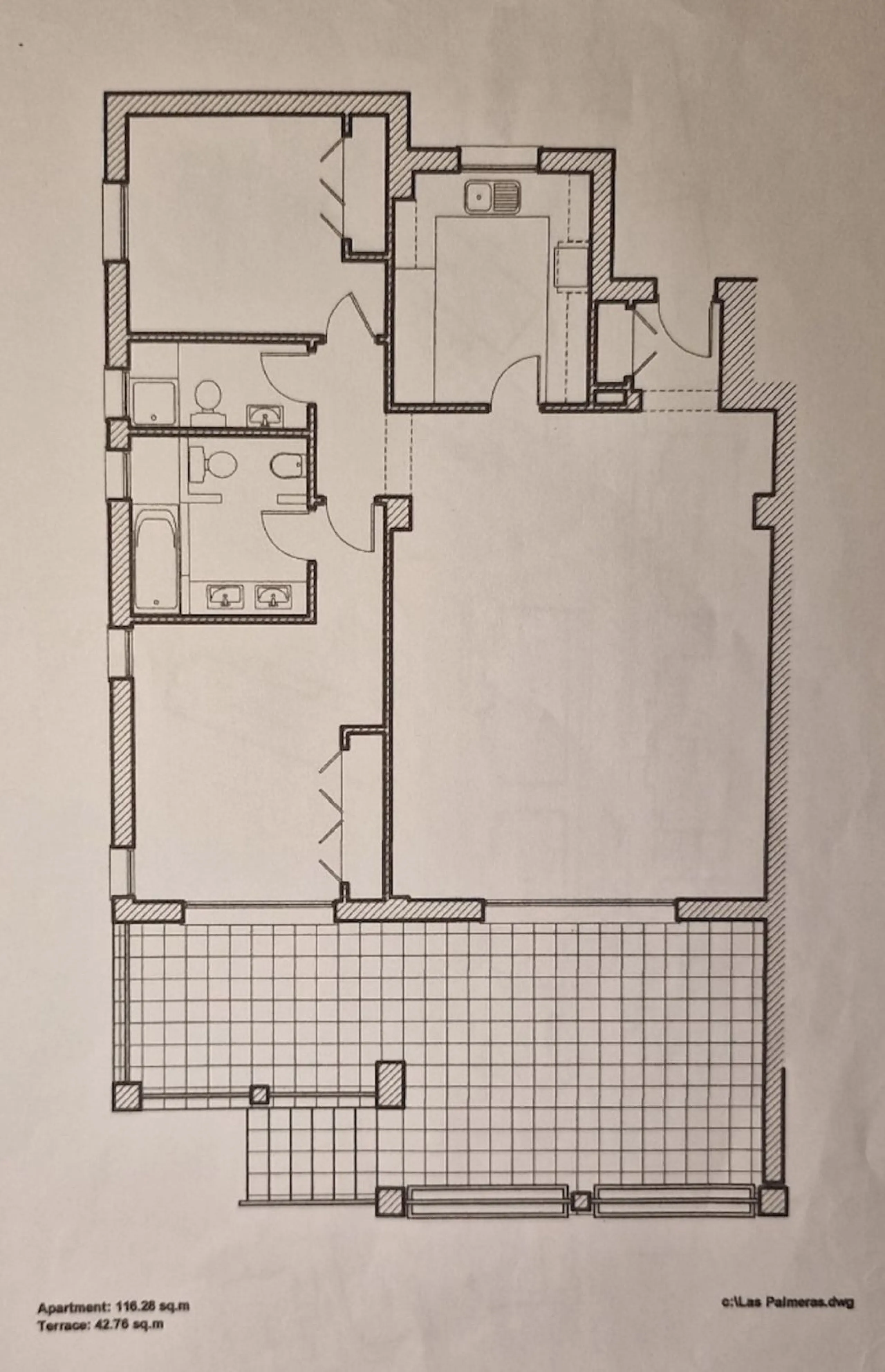 Light-filled and stylish. Exclusive 159 sq m ground floor apartment - sunny, modern, perfectly laid out.