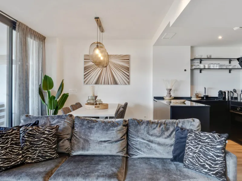 Discover this beautiful 3-bedroom, 2-bathroom apartment in Hacienda el Sueño, an exclusive residential community set in Mijas on the stunning Costa del Sol.