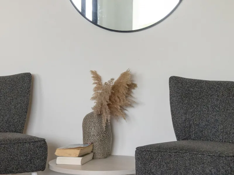 Discover this beautiful 3-bedroom, 2-bathroom apartment in Hacienda el Sueño, an exclusive residential community set in Mijas on the stunning Costa del Sol.