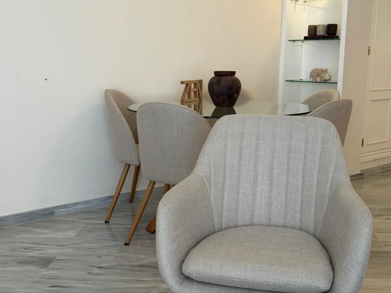 Apartment - Middle Floor Apartment в продаже в Marbella, Málaga. В доме 3 спален и 2 ванных комнат. Площадь дома 103 м²