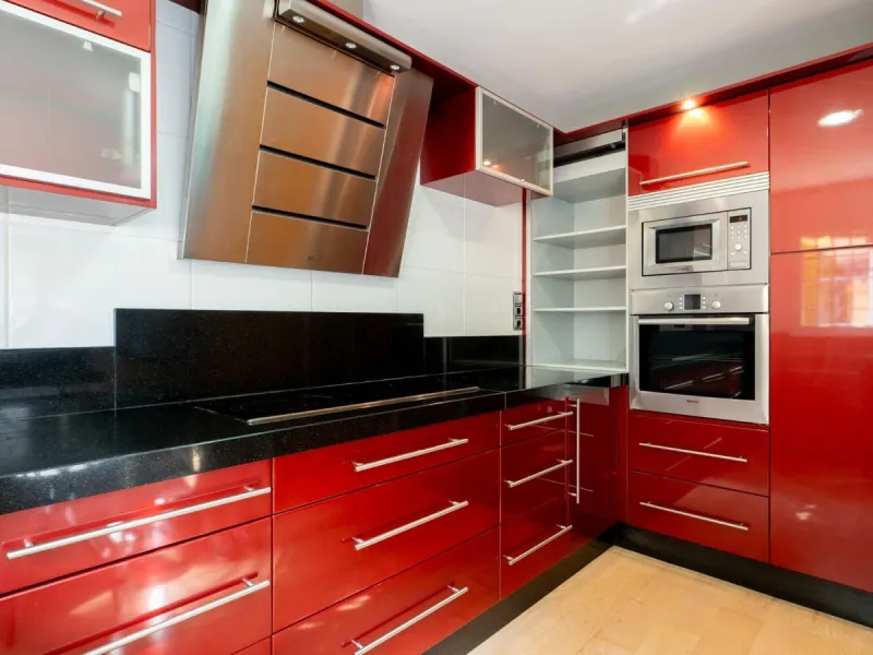House - Townhouse в продаже в Fuengirola, Málaga. В доме 4 спален и 3 ванных комнат. Площадь дома 240 м²