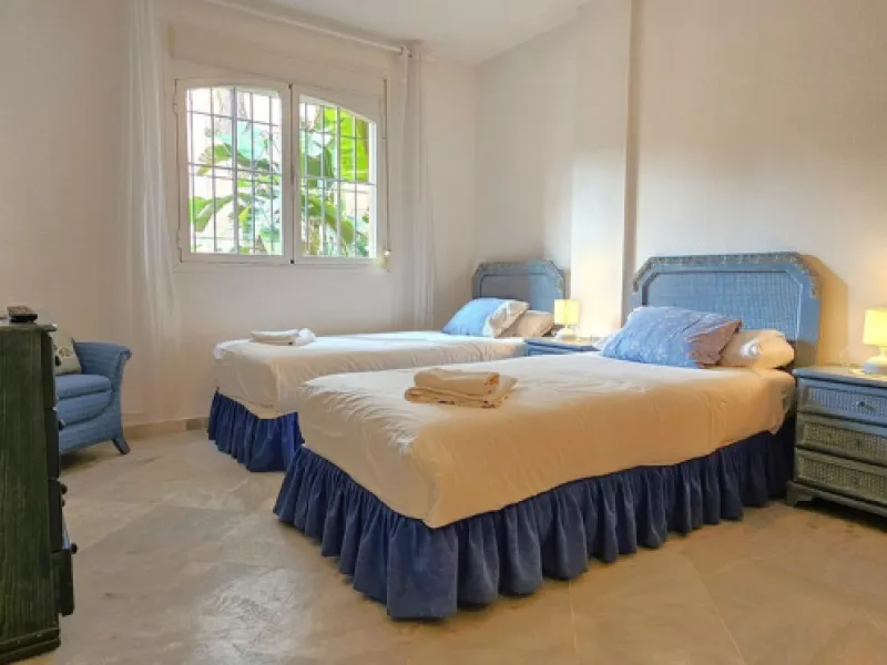 Fantastic, spacious and bright seaside elevated ground floor corner apartment, in a beachfront residential complex, located on one of the best beaches in Marbella. It features a large, very pleasant terrace that surrounds the entire property, perfect for 