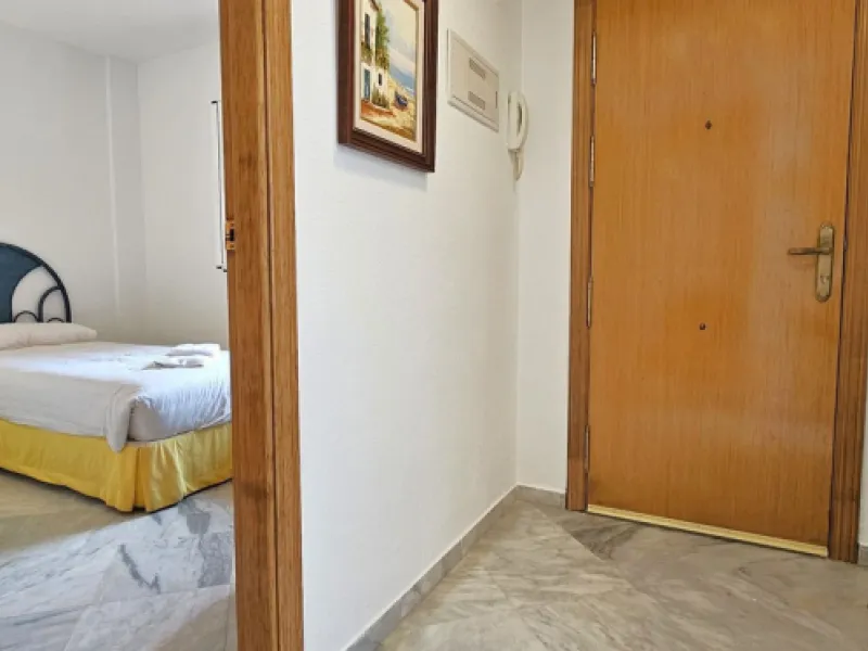 Fantastic, spacious and bright seaside elevated ground floor corner apartment, in a beachfront residential complex, located on one of the best beaches in Marbella. It features a large, very pleasant terrace that surrounds the entire property, perfect for 