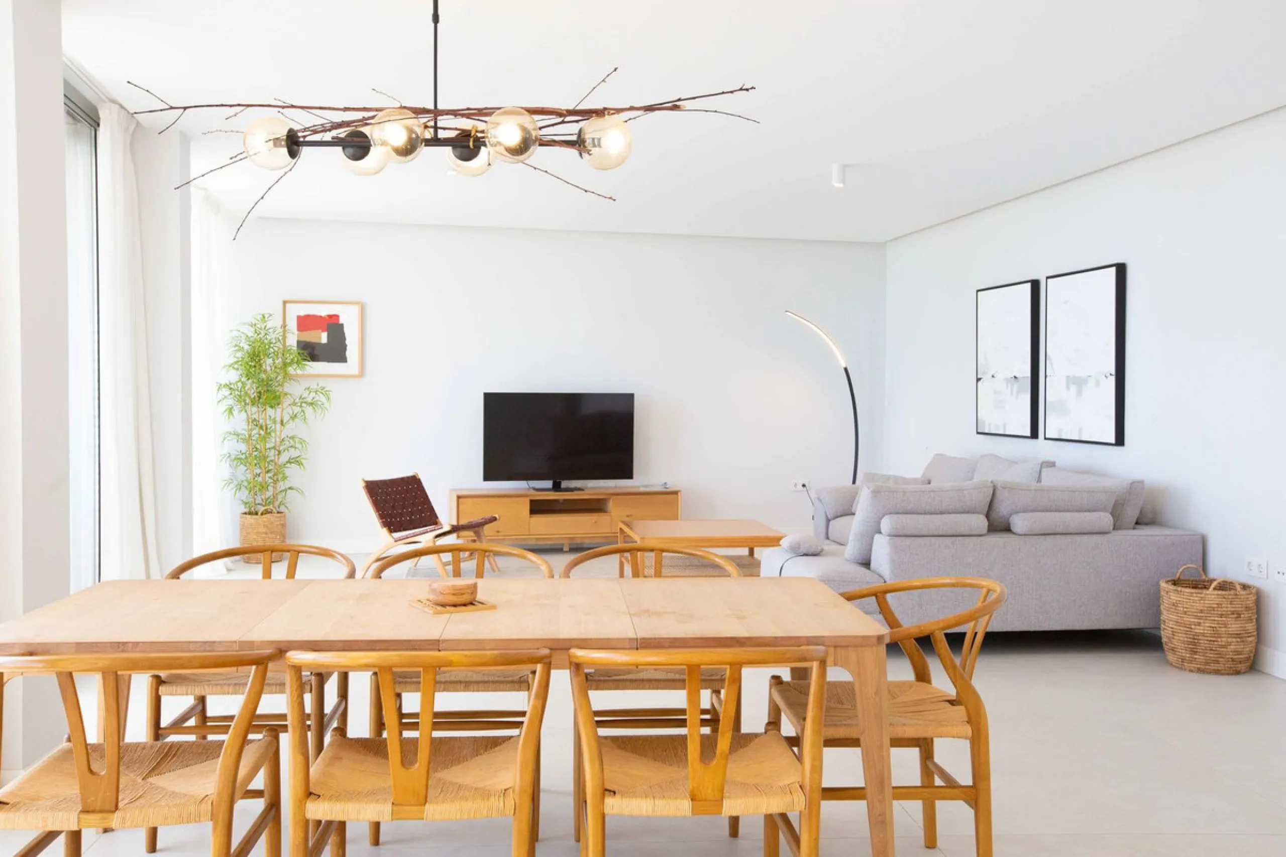 Apartment - Middle Floor Apartment в продаже в Estepona, Málaga. В доме 3 спален и 3 ванных комнат. Площадь дома 159 м²