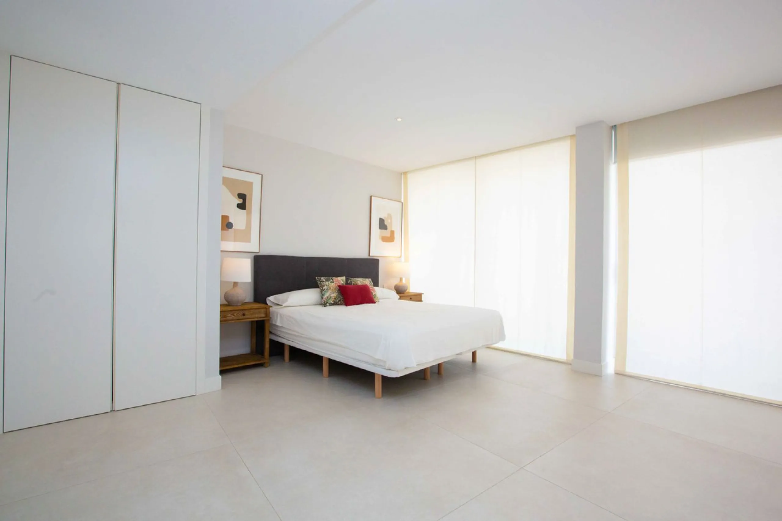 Apartment - Middle Floor Apartment в продаже в Estepona, Málaga. В доме 3 спален и 3 ванных комнат. Площадь дома 159 м²