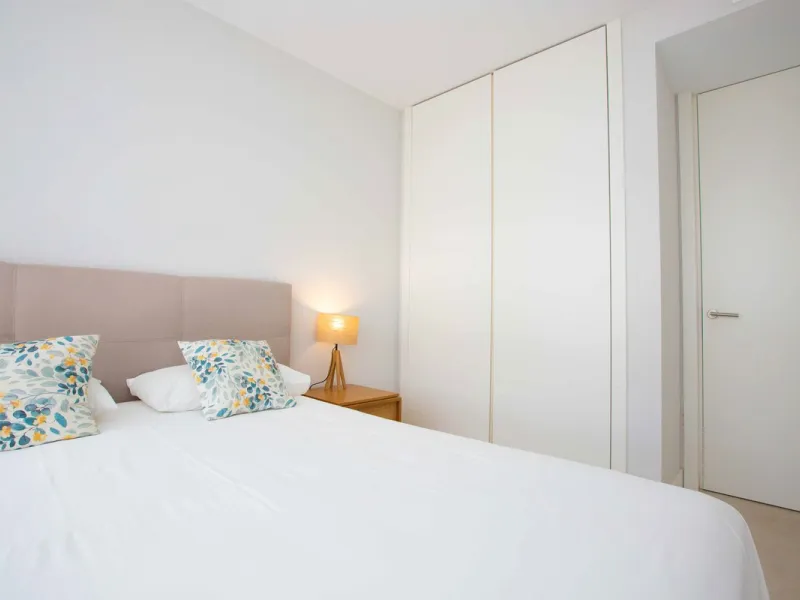 Apartment - Middle Floor Apartment в продаже в Estepona, Málaga. В доме 3 спален и 3 ванных комнат. Площадь дома 159 м²