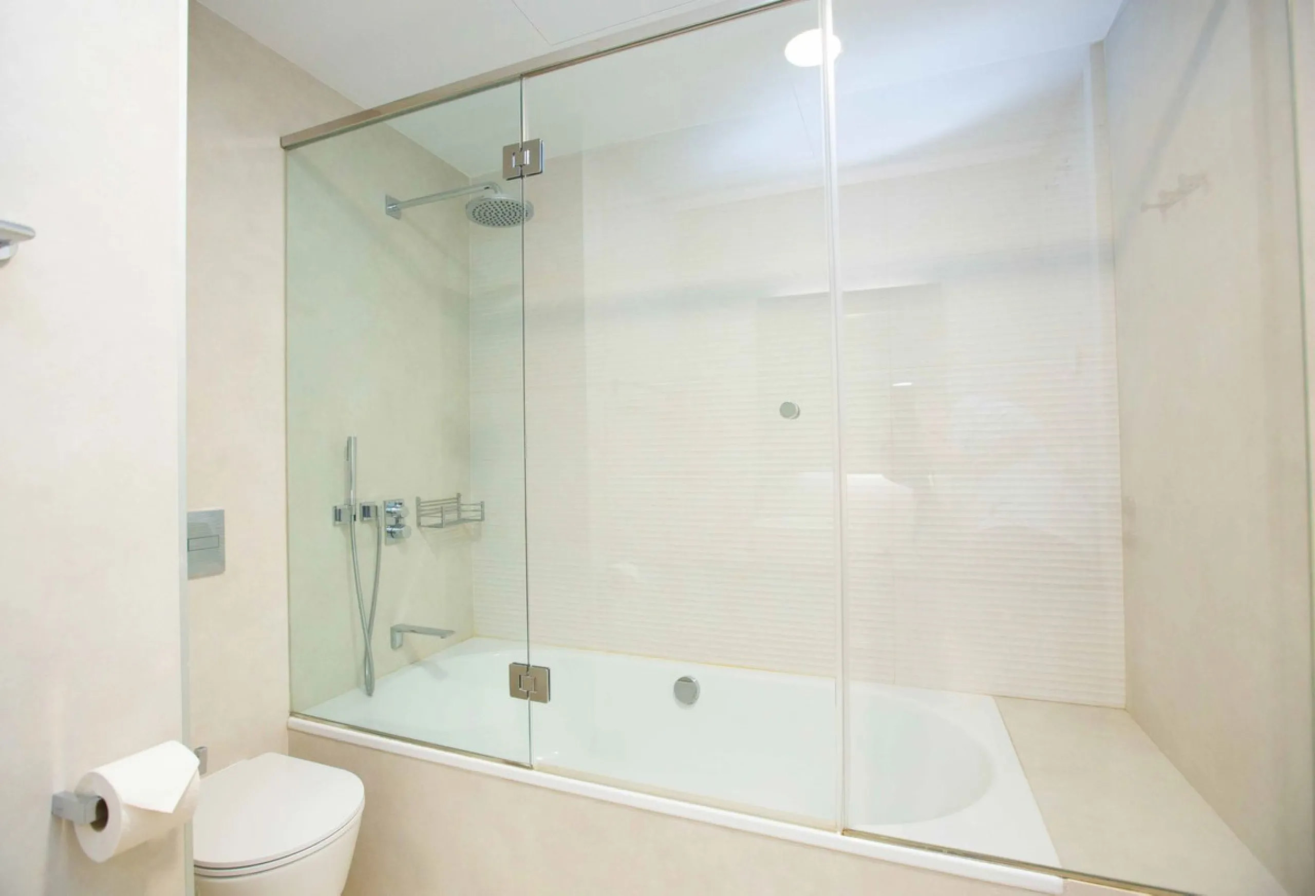 Apartment - Middle Floor Apartment в продаже в Estepona, Málaga. В доме 3 спален и 3 ванных комнат. Площадь дома 159 м²