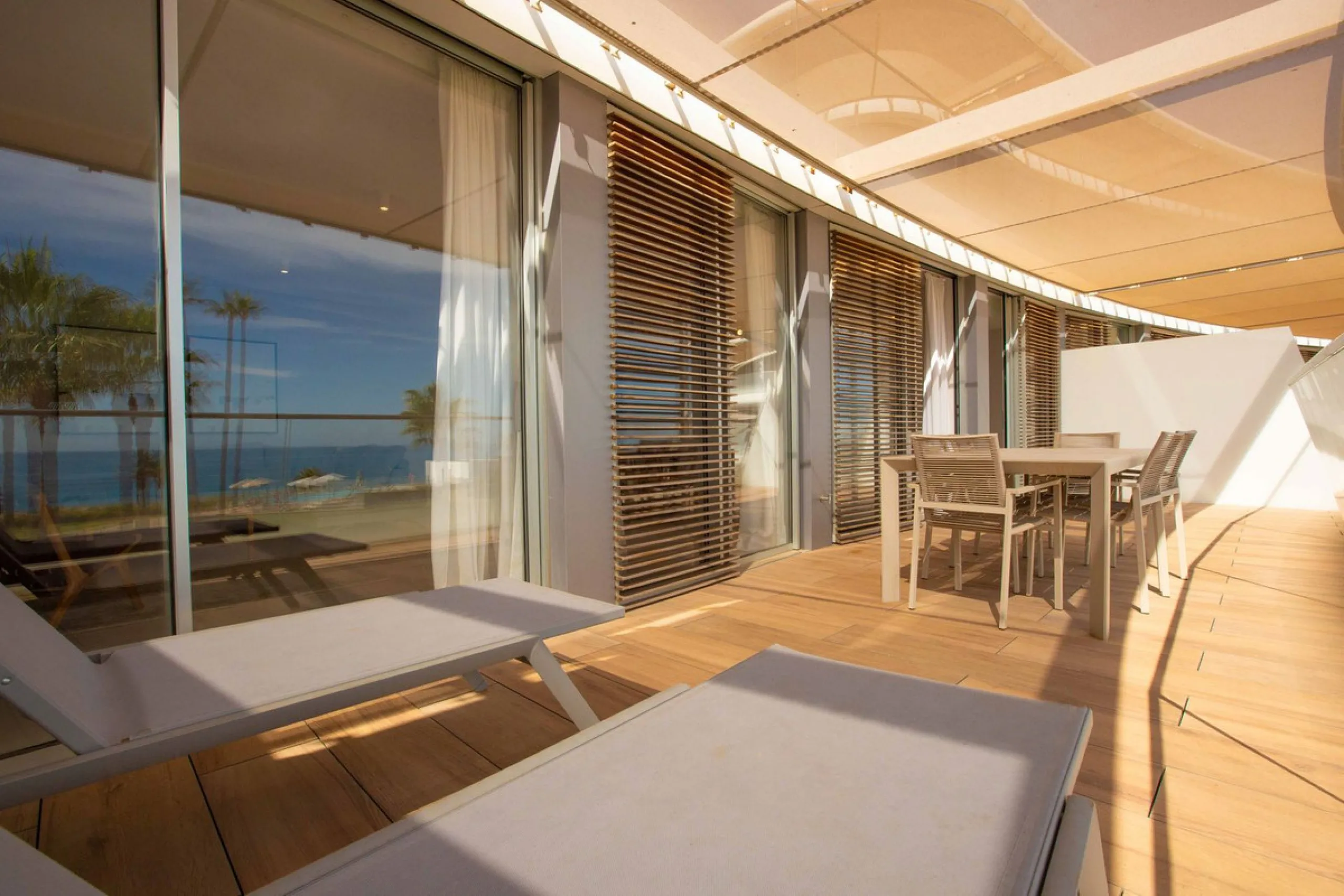 Apartment - Middle Floor Apartment в продаже в Estepona, Málaga. В доме 3 спален и 3 ванных комнат. Площадь дома 159 м²
