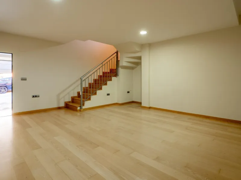 House - Townhouse в продаже в Fuengirola, Málaga. В доме 4 спален и 3 ванных комнат. Площадь дома 240 м²