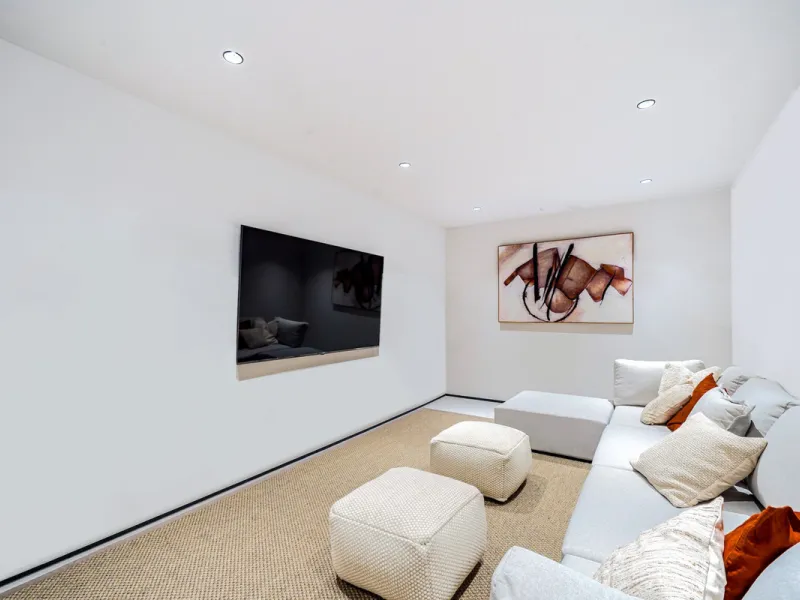 House - Detached Villa в продаже в Marbella, Málaga. В доме 5 спален и 6 ванных комнат. Площадь дома 465 м². Площадь участка 905 м²