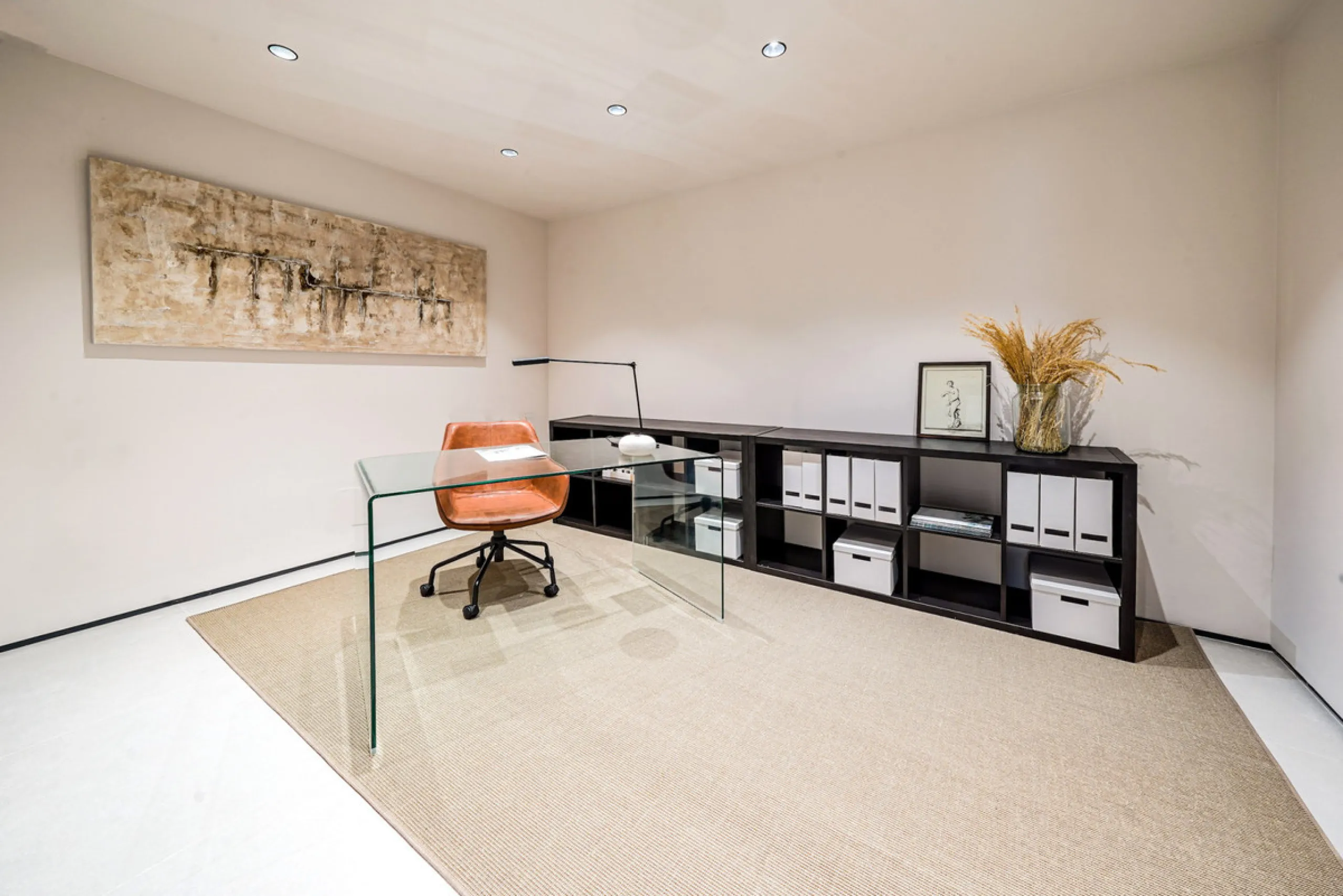House - Detached Villa в продаже в Marbella, Málaga. В доме 5 спален и 6 ванных комнат. Площадь дома 465 м². Площадь участка 905 м²