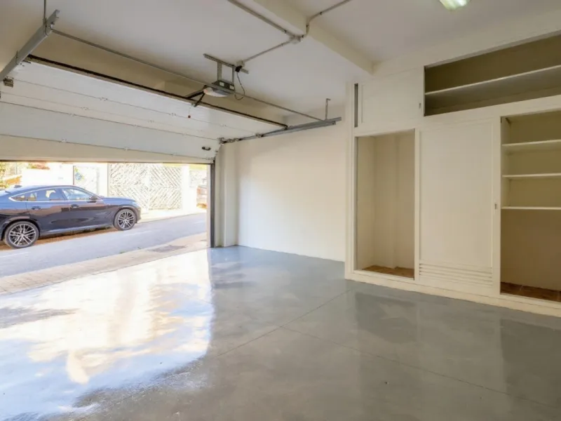 House - Townhouse в продаже в Fuengirola, Málaga. В доме 4 спален и 3 ванных комнат. Площадь дома 240 м²