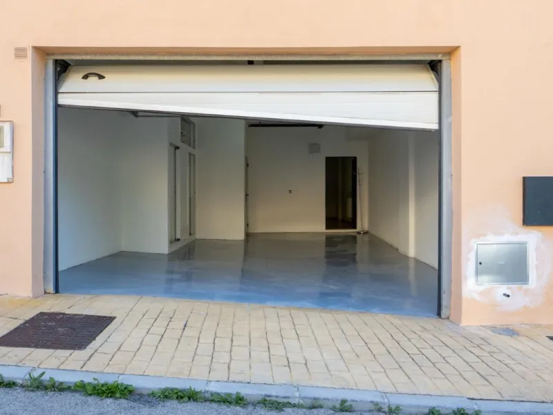 House - Townhouse в продаже в Fuengirola, Málaga. В доме 4 спален и 3 ванных комнат. Площадь дома 240 м²