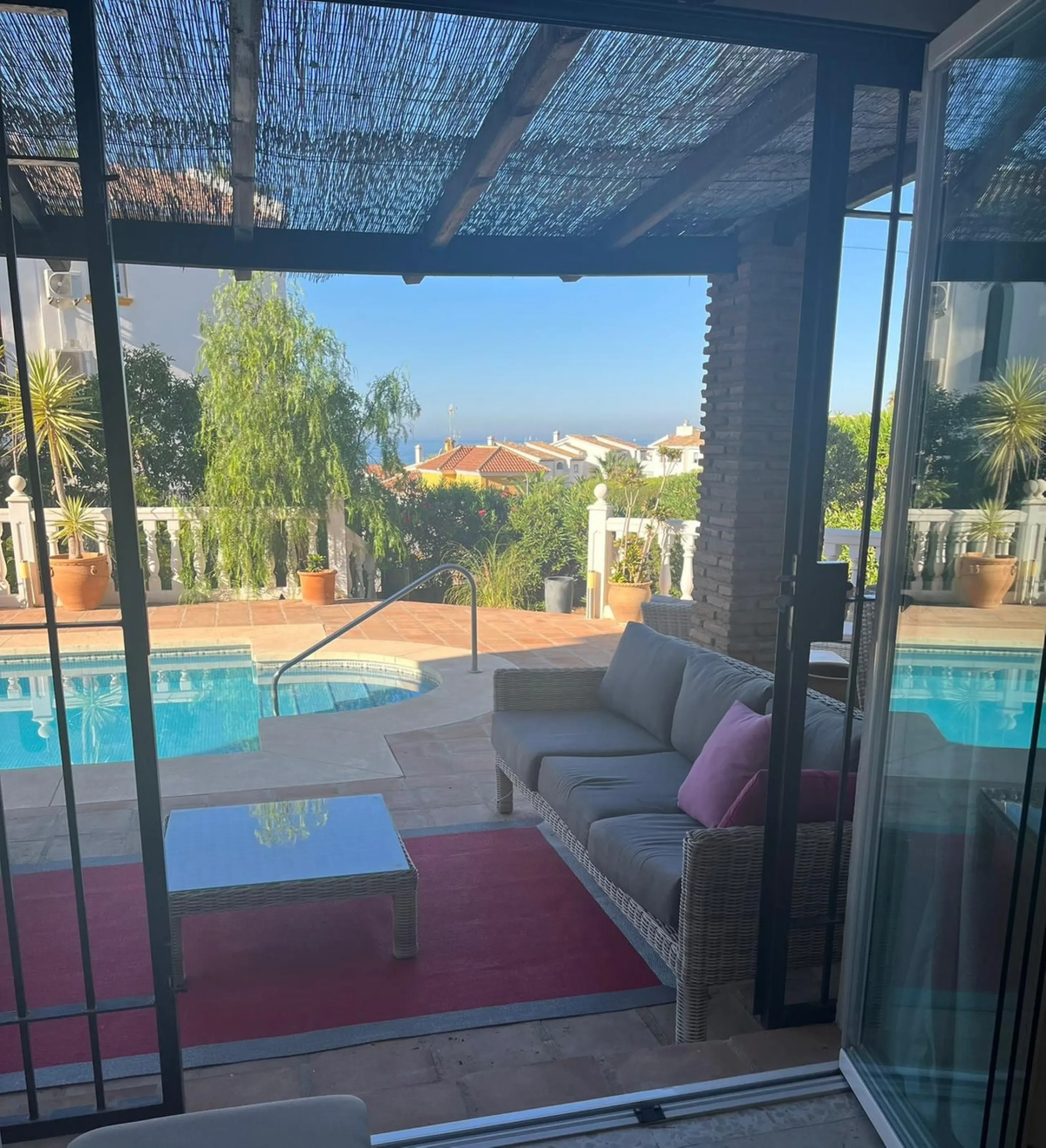 Detached Villa 500m from the Beach: Sun, Privacy and Comfort in Riviera del Sol
