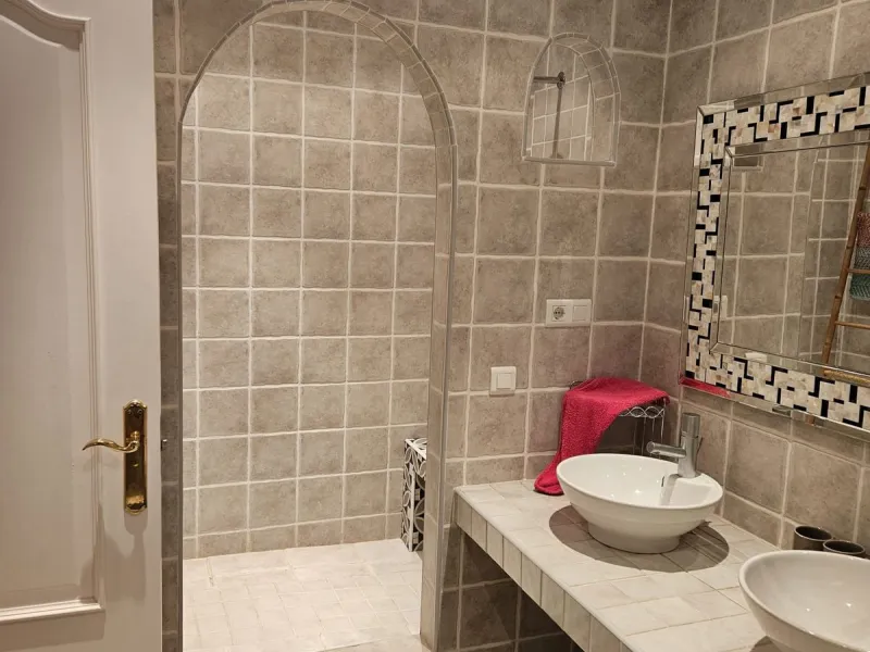 Detached Villa 500m from the Beach: Sun, Privacy and Comfort in Riviera del Sol