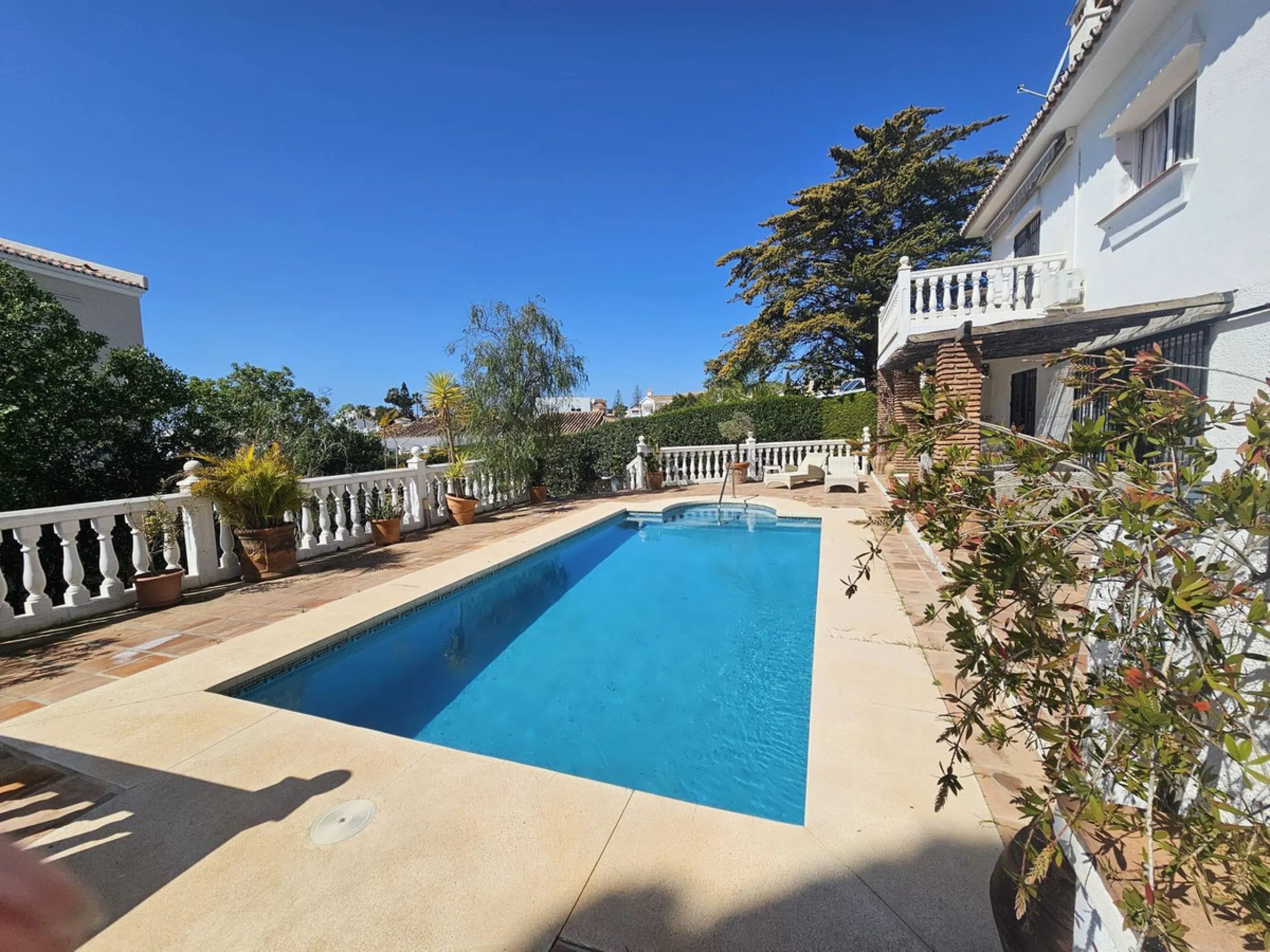 Detached Villa 500m from the Beach: Sun, Privacy and Comfort in Riviera del Sol