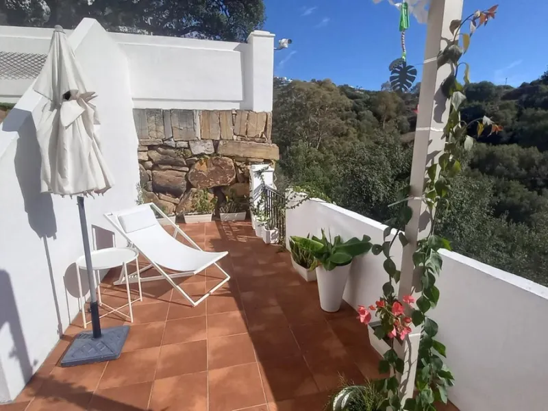 Charming apartment for sale in Altos de los Monteros, Marbella, located in a peaceful residential complex surrounded by nature, offering a privileged setting with beautiful sea and mountain views.
