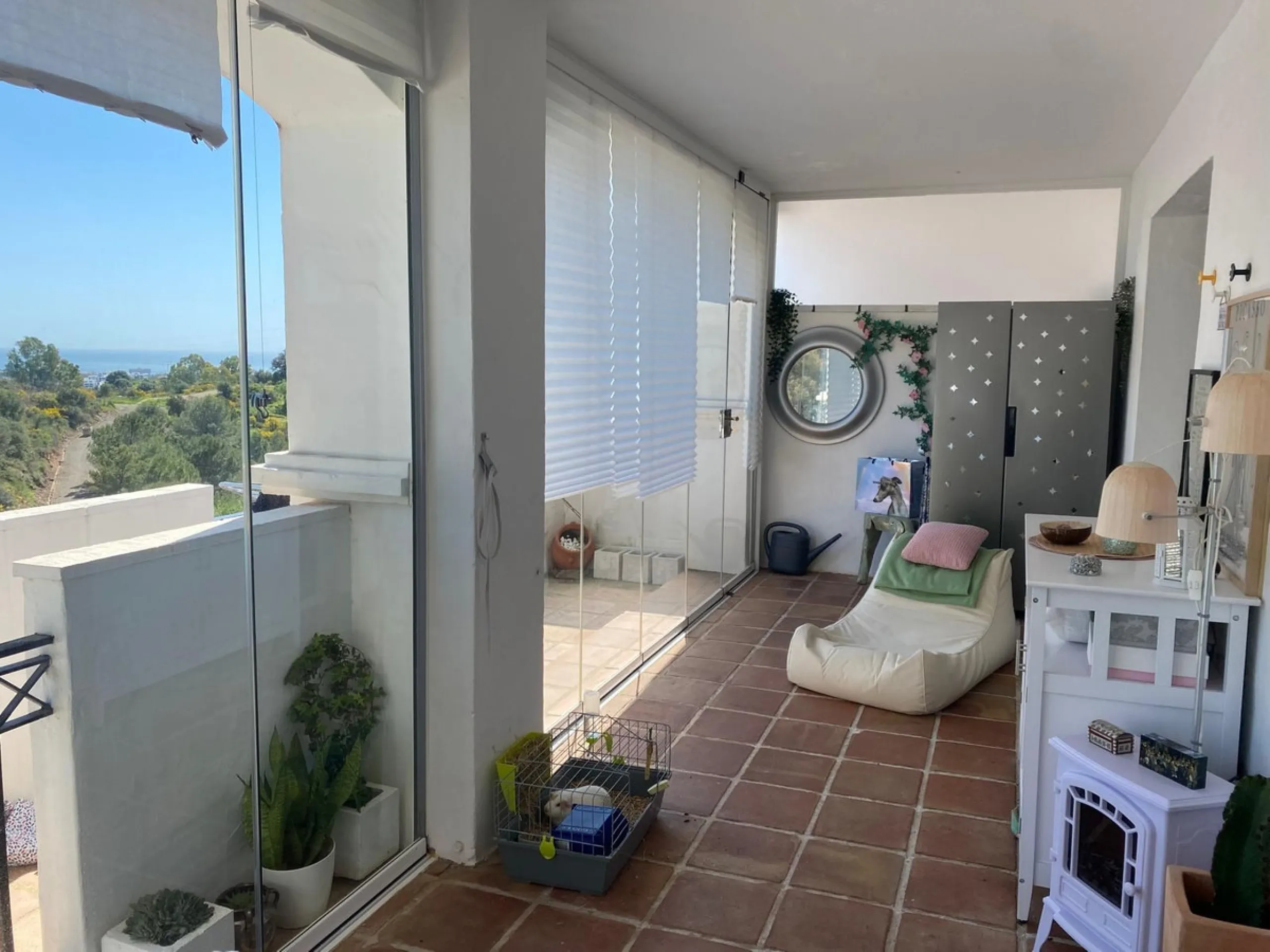 Charming apartment for sale in Altos de los Monteros, Marbella, located in a peaceful residential complex surrounded by nature, offering a privileged setting with beautiful sea and mountain views.