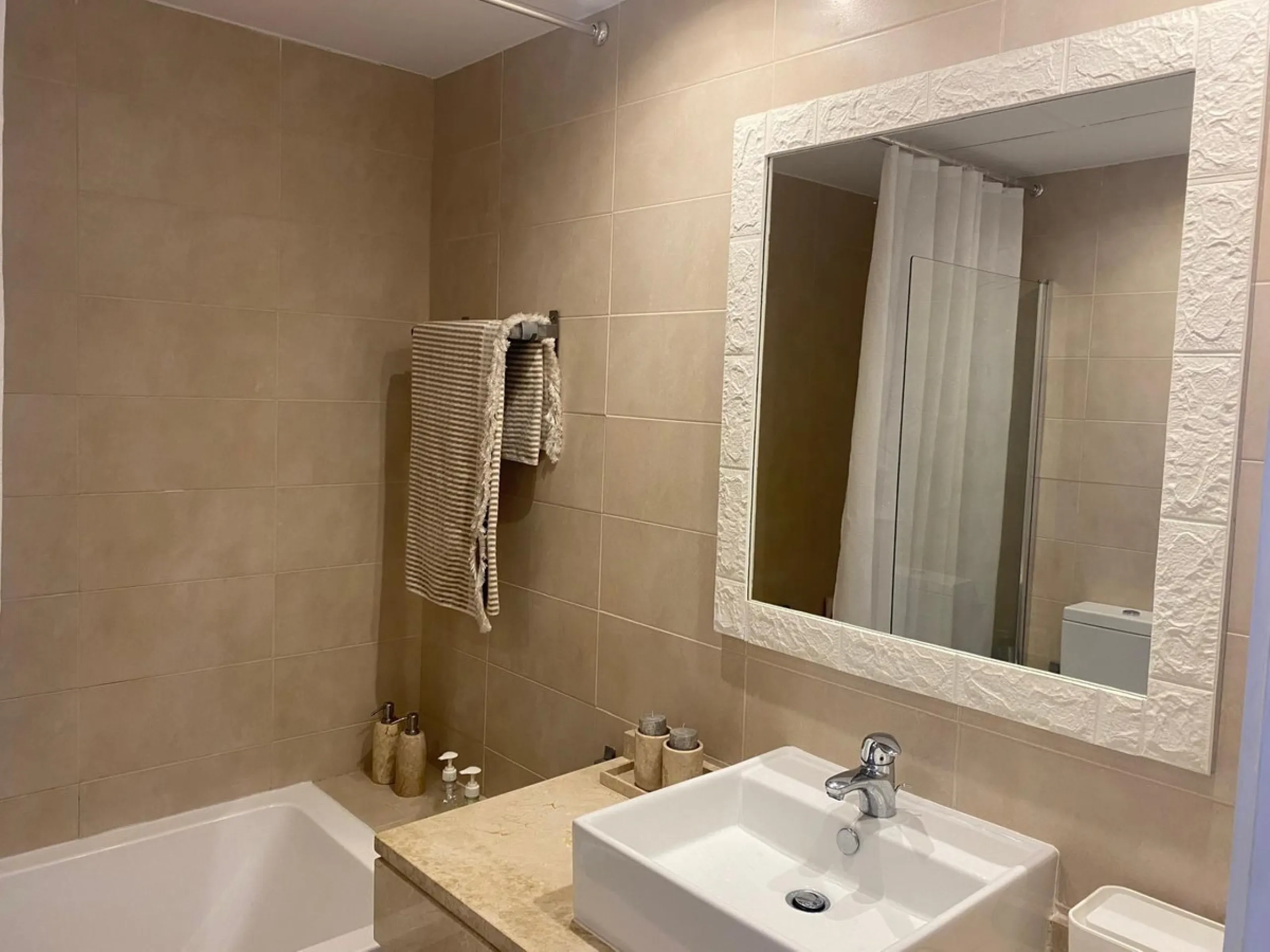 Charming apartment for sale in Altos de los Monteros, Marbella, located in a peaceful residential complex surrounded by nature, offering a privileged setting with beautiful sea and mountain views.