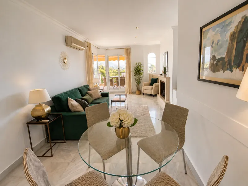 Apartment - Middle Floor Apartment в продаже в Marbella, Málaga. В доме 2 спален и 2 ванных комнат. Площадь дома 83 м²