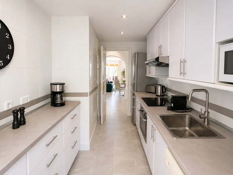 Apartment - Middle Floor Apartment в продаже в Marbella, Málaga. В доме 2 спален и 2 ванных комнат. Площадь дома 83 м²