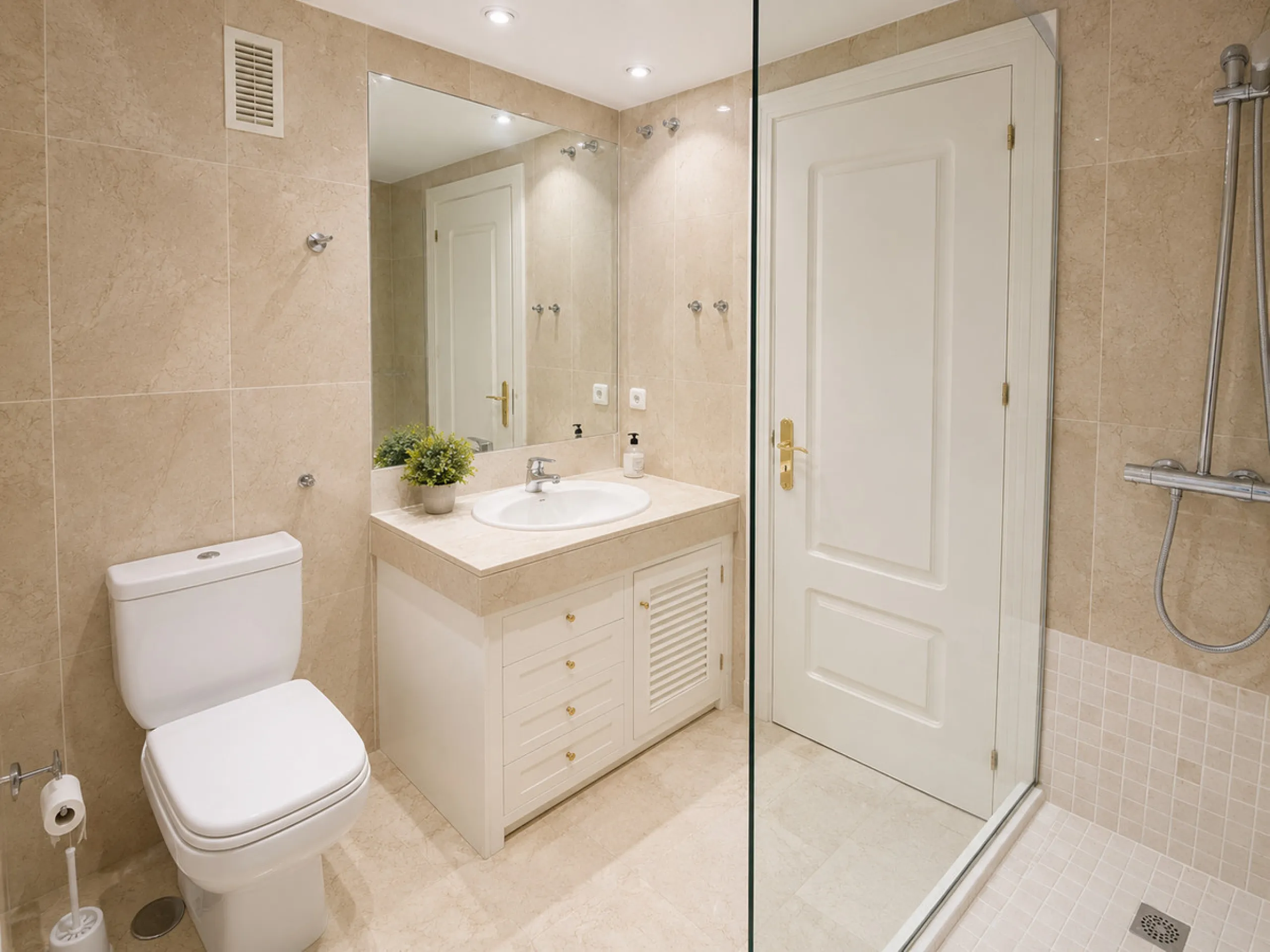 Apartment - Middle Floor Apartment в продаже в Marbella, Málaga. В доме 2 спален и 2 ванных комнат. Площадь дома 83 м²