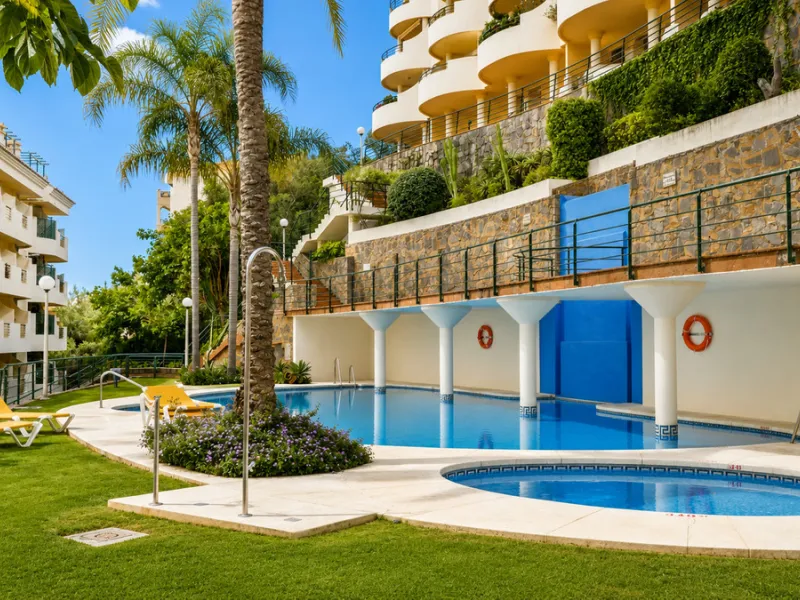 Apartment - Middle Floor Apartment в продаже в Marbella, Málaga. В доме 2 спален и 2 ванных комнат. Площадь дома 83 м²