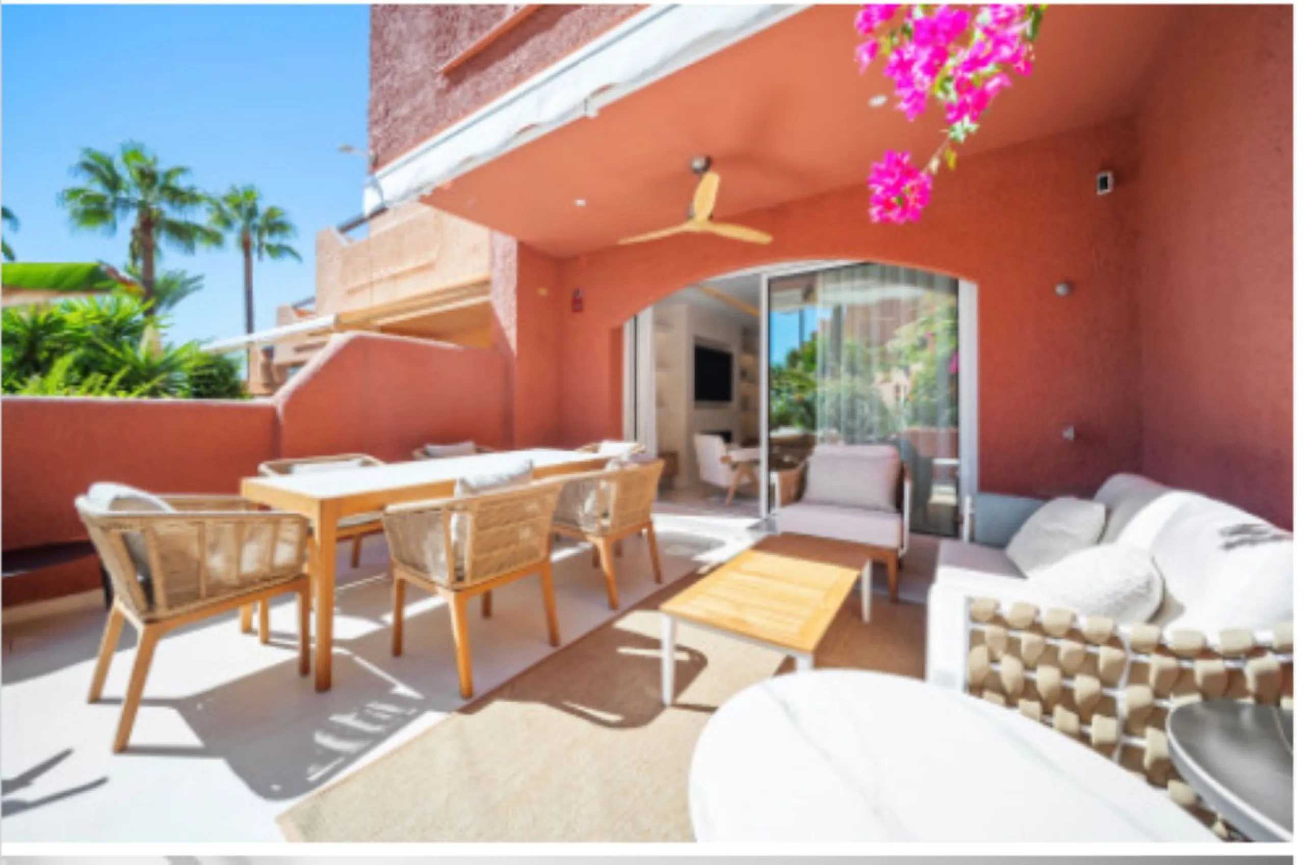 TURNKEY LUXURY 3-BEDROOM TOWN HOUSE IN EL PALMERAL, NUEVA