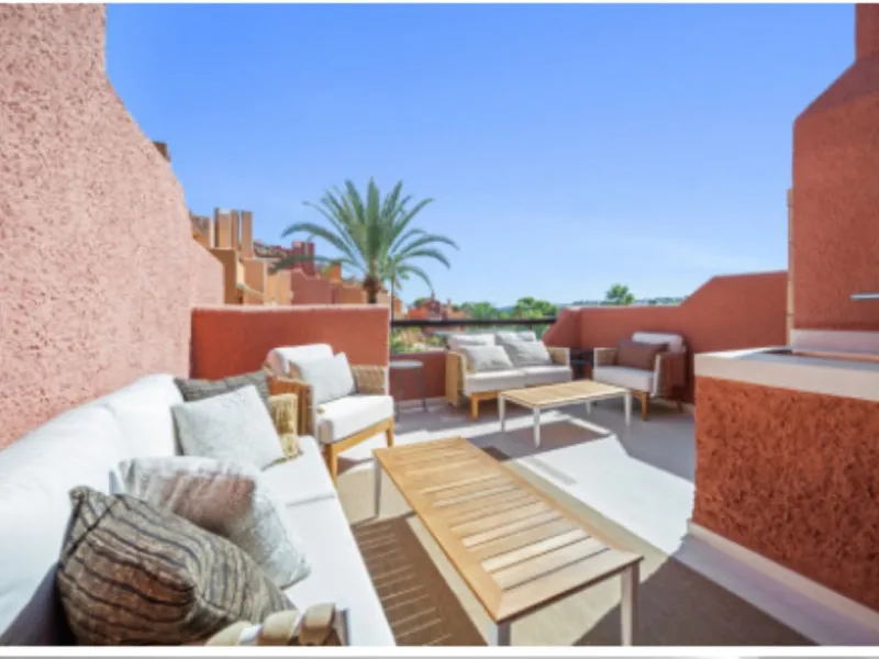 TURNKEY LUXURY 3-BEDROOM TOWN HOUSE IN EL PALMERAL, NUEVA