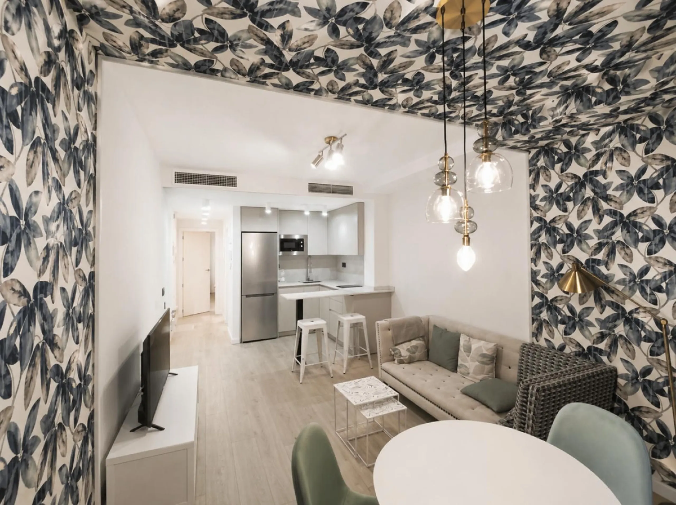 Modern 1-Bedroom Apartment Near Málaga Centro