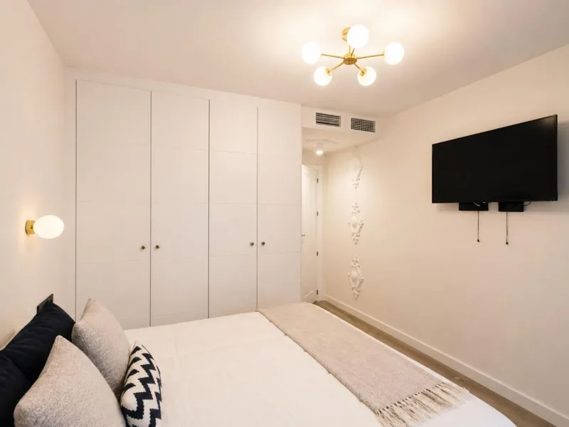 Modern 1-Bedroom Apartment Near Málaga Centro