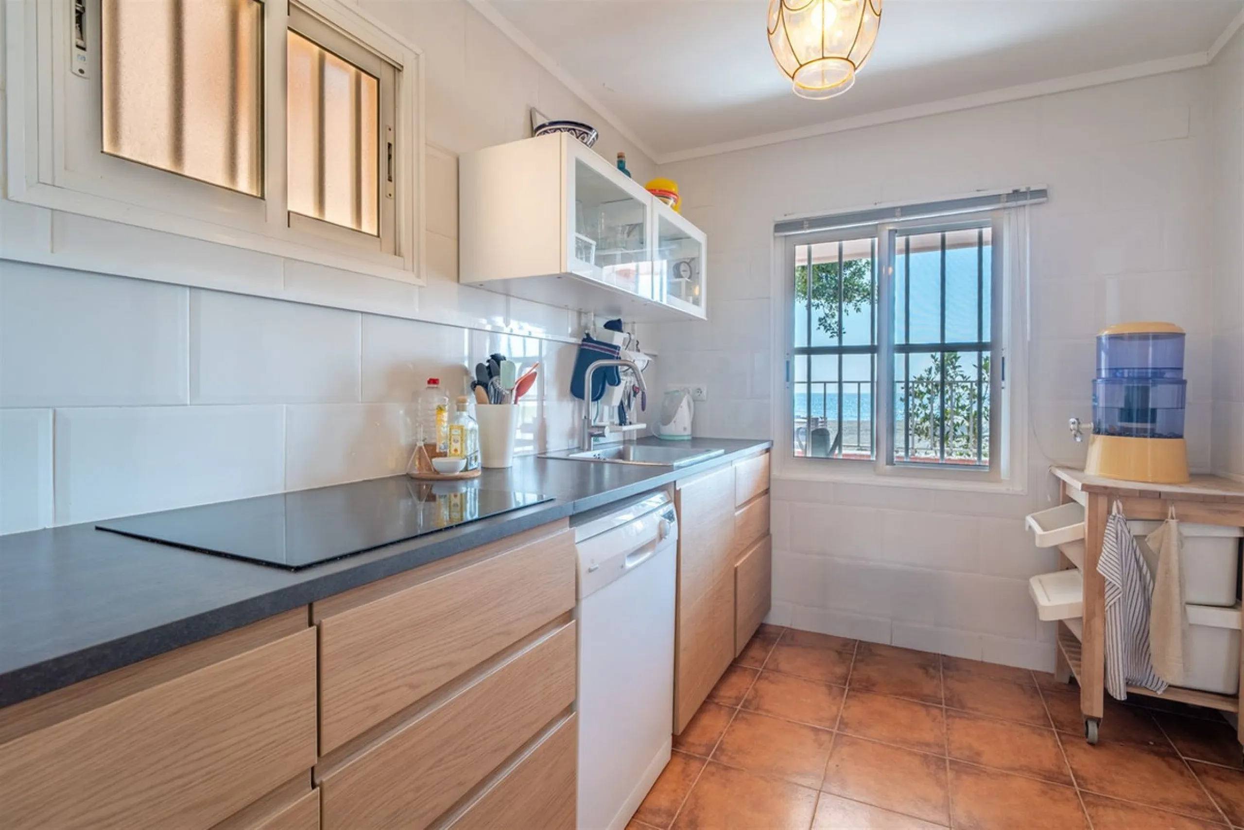 Located on the absolute frontline of the sea in the charming area of El Palo, this is a truly unique property that rarely comes onto the market.