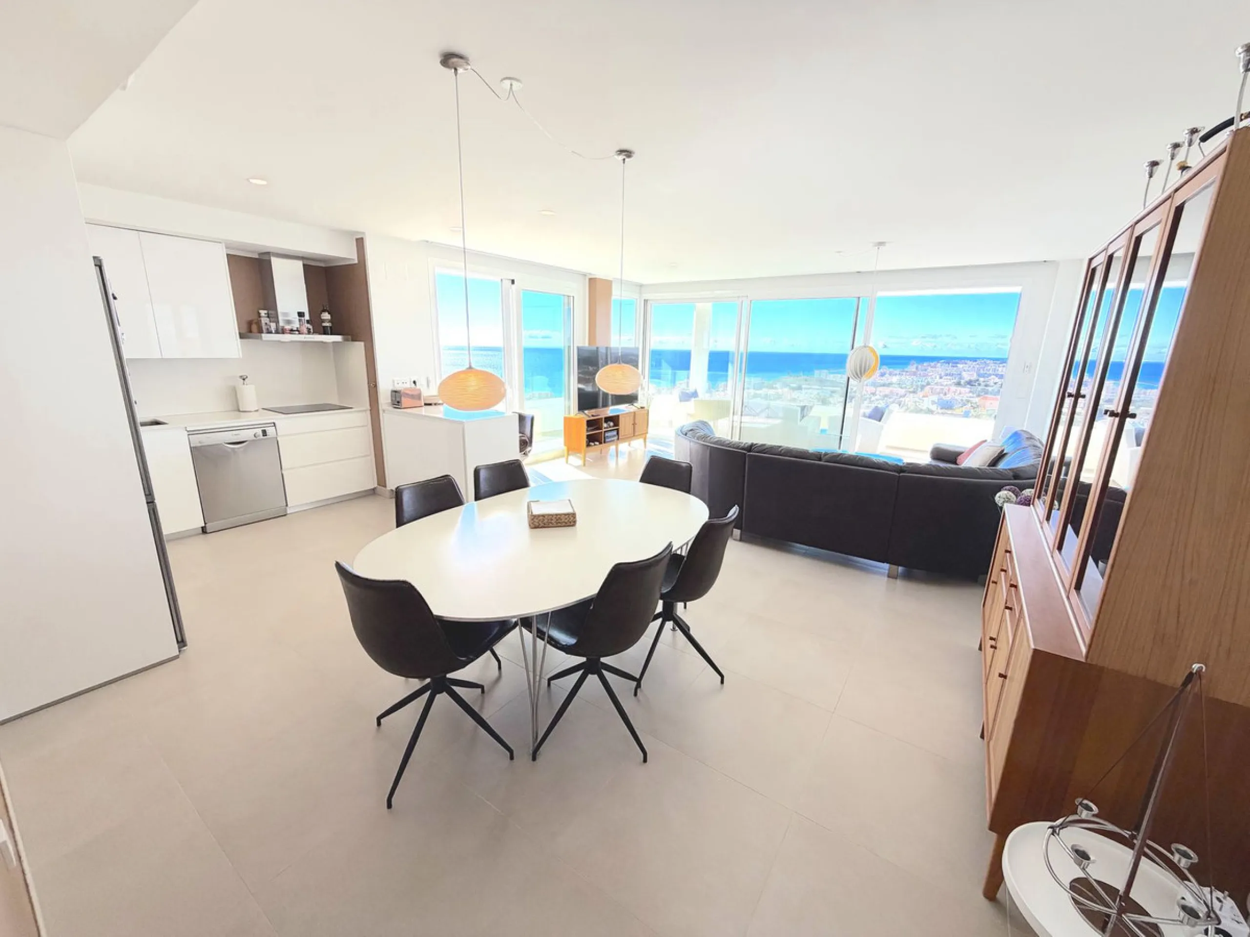 Modern Corner Apartment with Fantastic Panoramic Views in Torreblanca.