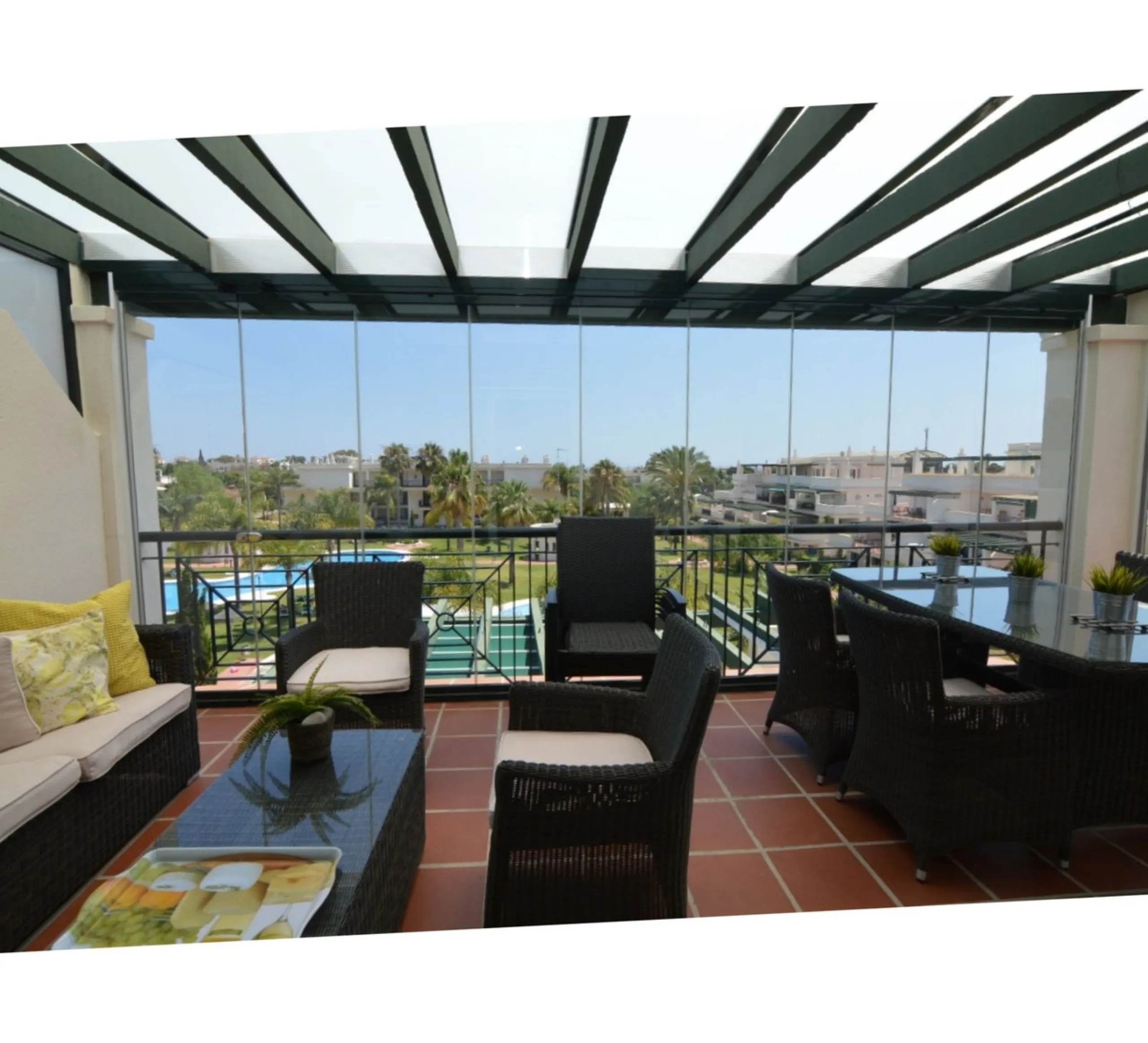 MARBELLA, Nueva Andalucía | South Facing -Top-Floor Apartment | 2 Bed · 2 Bath | Large Sunny Terrace