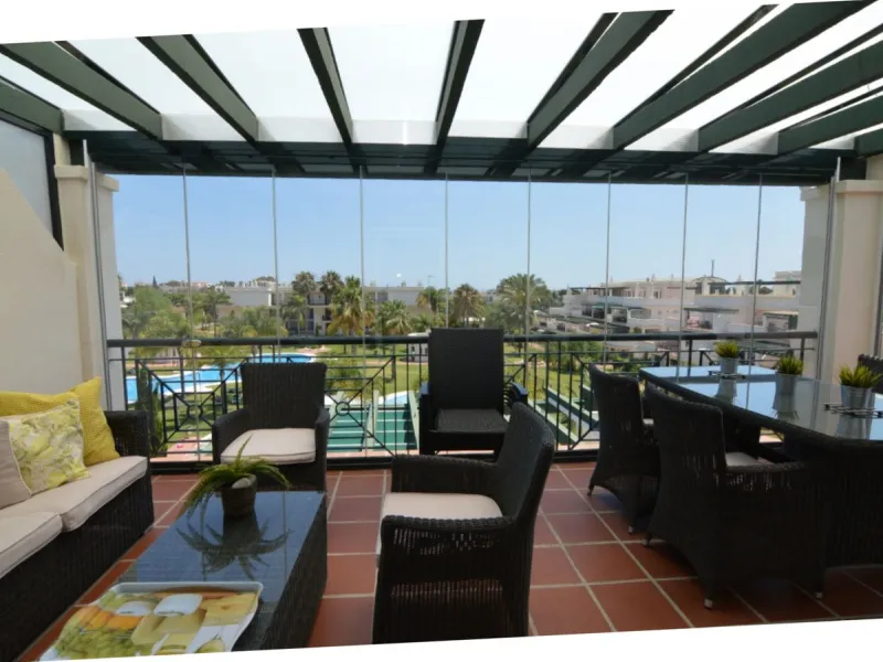 MARBELLA, Nueva Andalucía | South Facing -Top-Floor Apartment | 2 Bed · 2 Bath | Large Sunny Terrace