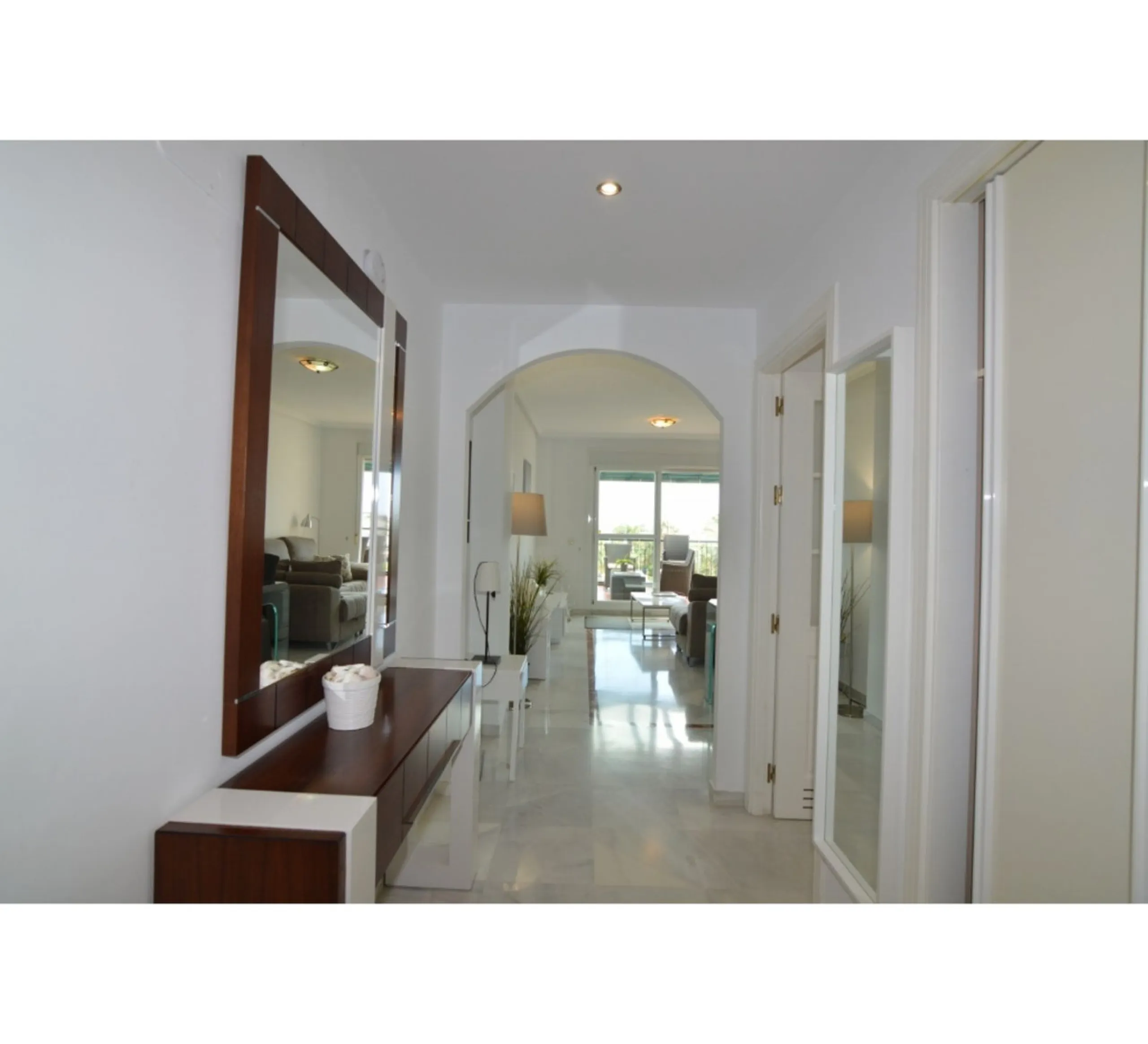 MARBELLA, Nueva Andalucía | South Facing -Top-Floor Apartment | 2 Bed · 2 Bath | Large Sunny Terrace