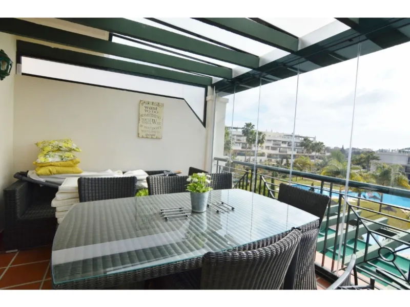 MARBELLA, Nueva Andalucía | South Facing -Top-Floor Apartment | 2 Bed · 2 Bath | Large Sunny Terrace