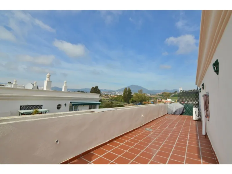 MARBELLA, Nueva Andalucía | South Facing -Top-Floor Apartment | 2 Bed · 2 Bath | Large Sunny Terrace