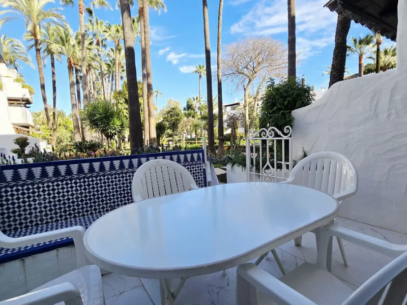 PUERTO BANÚS – LUXURY 1-BEDROOM APARTMENT IN LA ALCAZABA