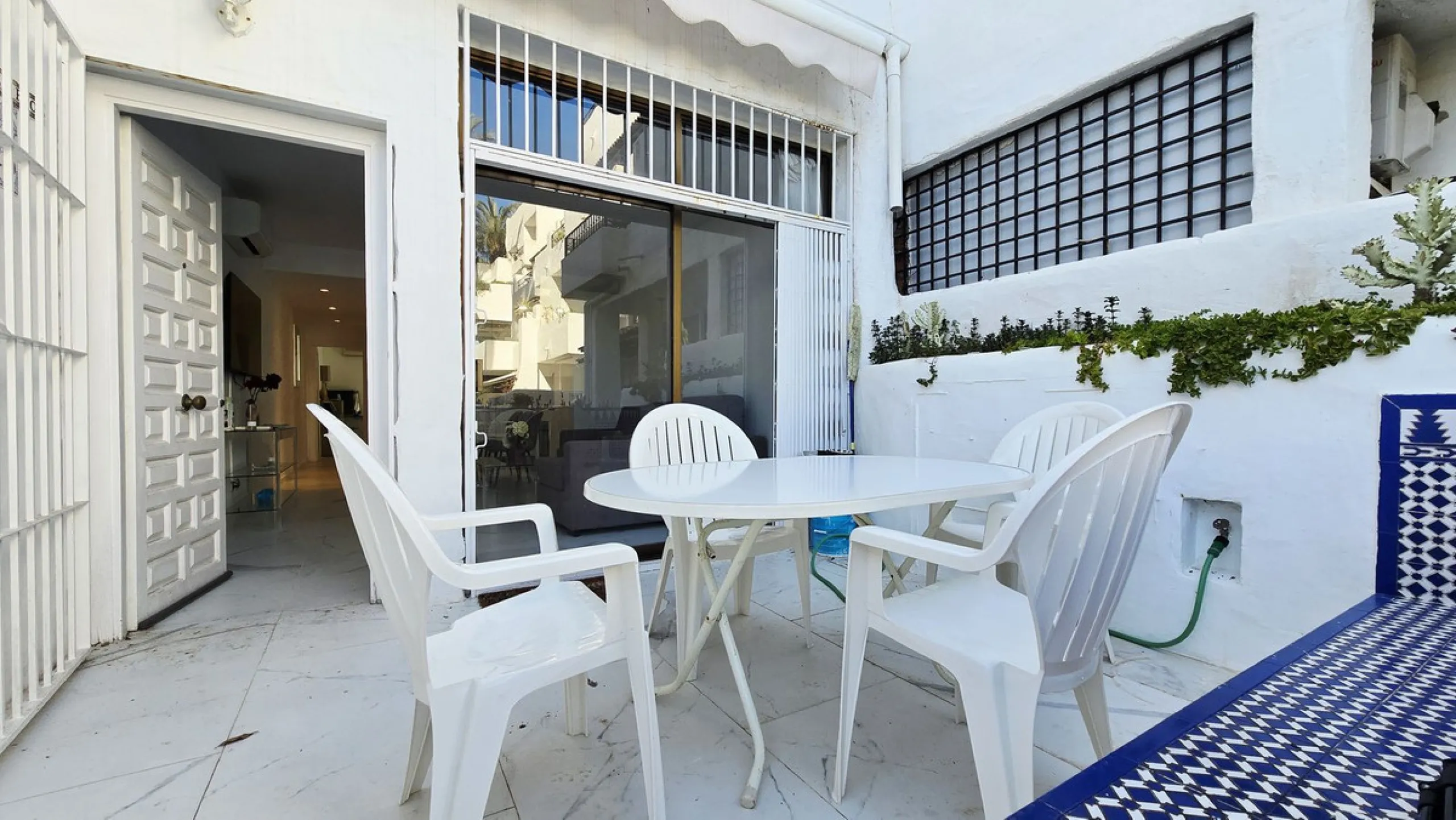 PUERTO BANÚS – LUXURY 1-BEDROOM APARTMENT IN LA ALCAZABA