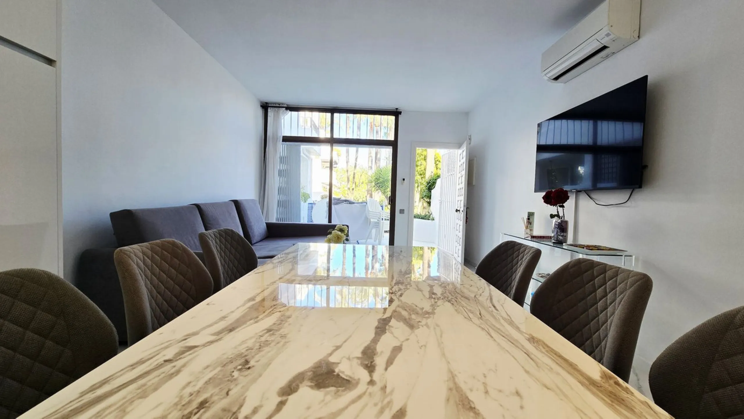 PUERTO BANÚS – LUXURY 1-BEDROOM APARTMENT IN LA ALCAZABA
