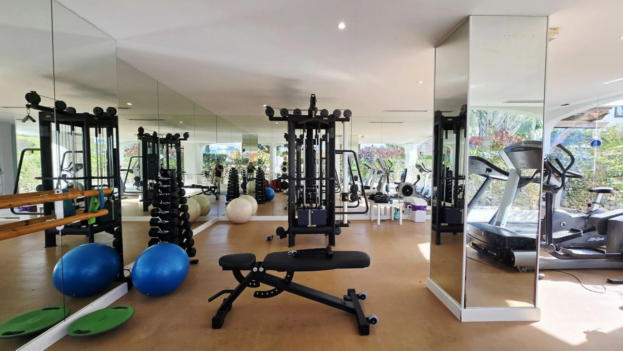 PUERTO BANÚS – LUXURY 1-BEDROOM APARTMENT IN LA ALCAZABA