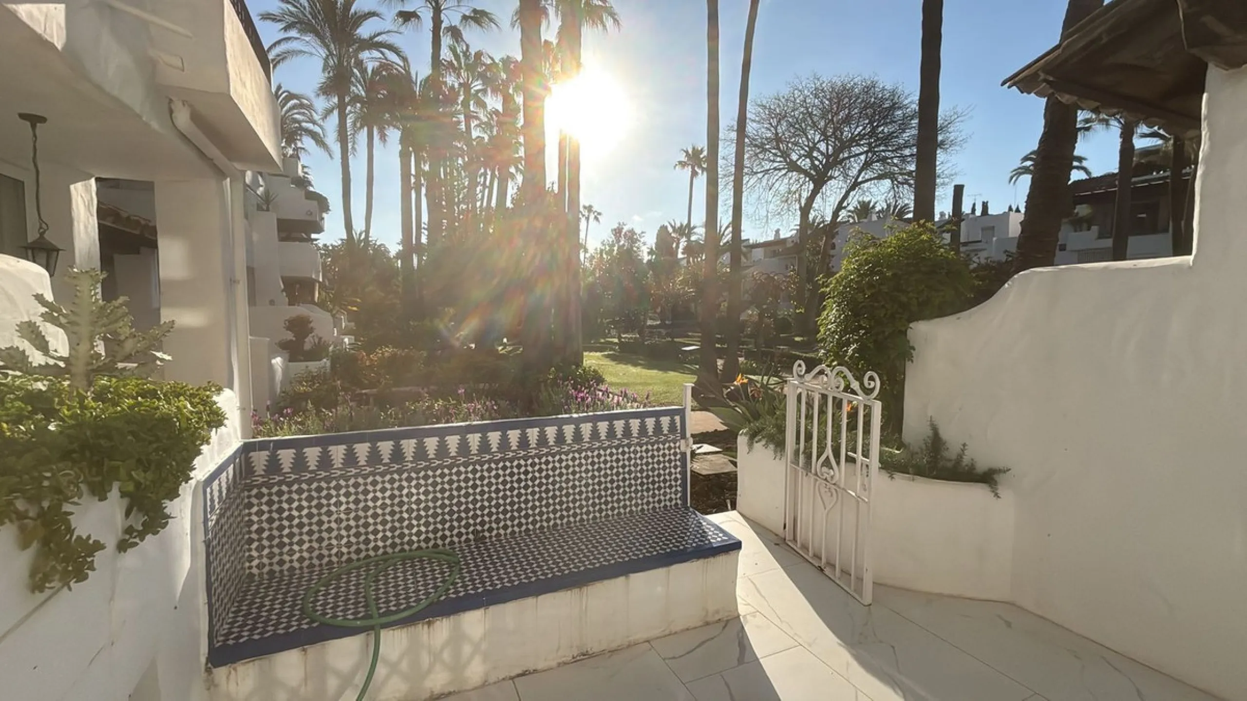 PUERTO BANÚS – LUXURY 1-BEDROOM APARTMENT IN LA ALCAZABA