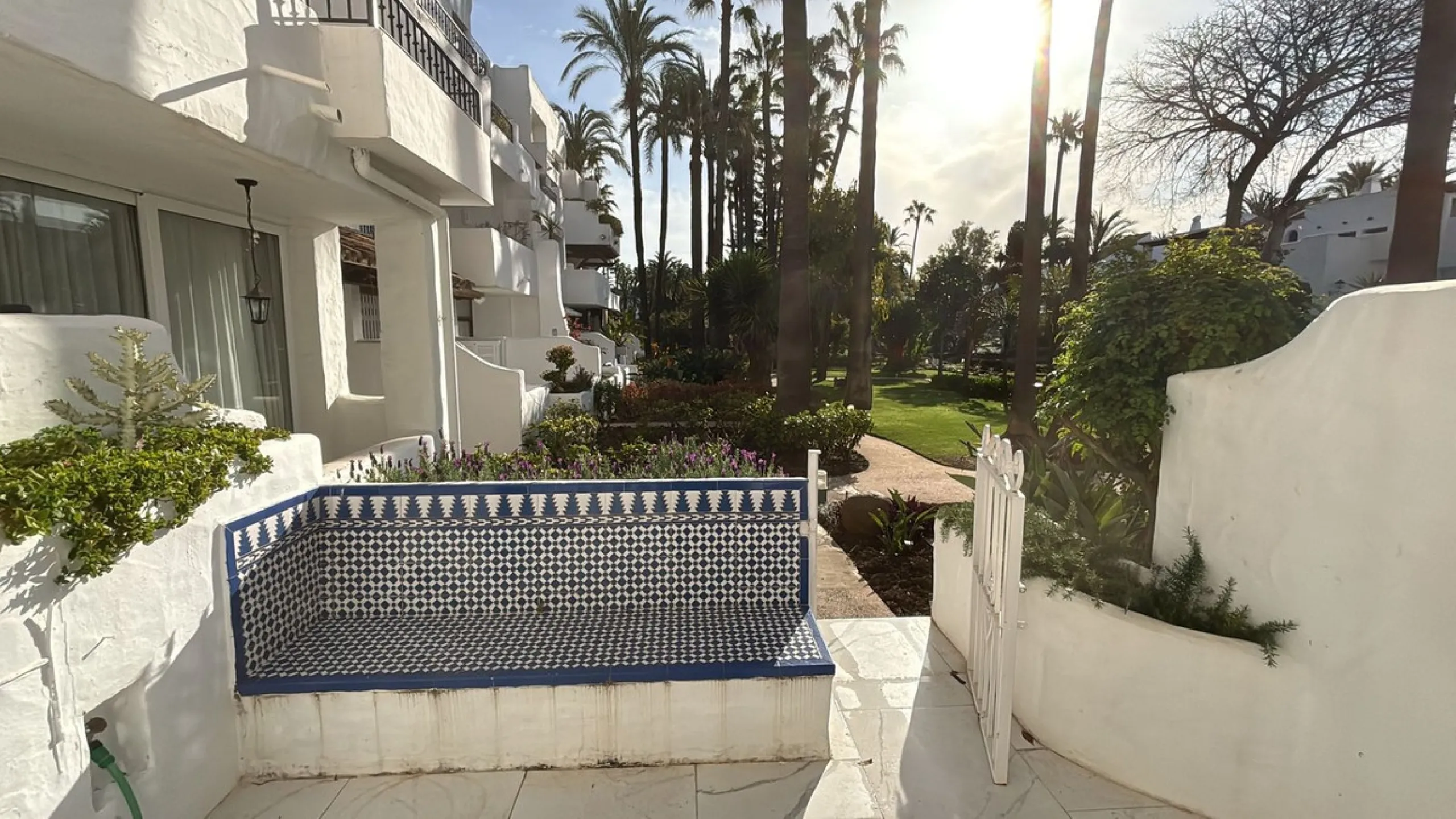 PUERTO BANÚS – LUXURY 1-BEDROOM APARTMENT IN LA ALCAZABA
