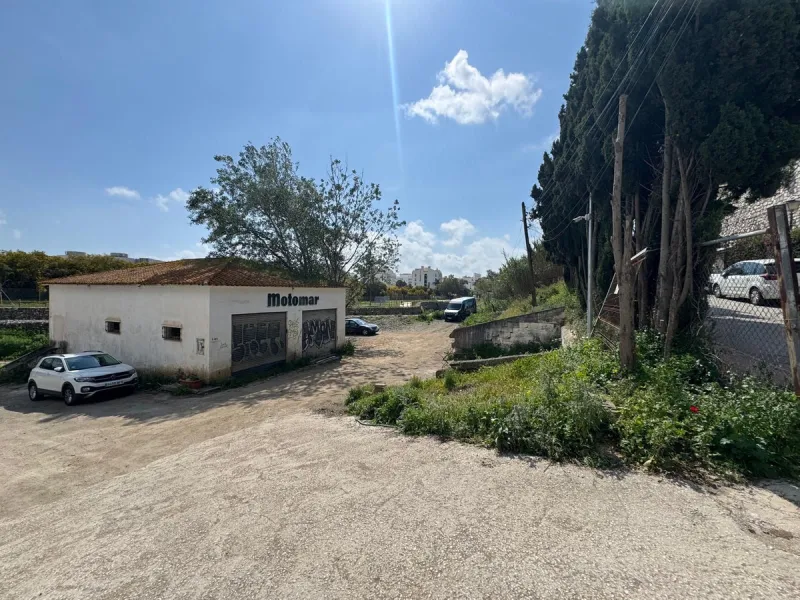 Plot - Residential Plot в продаже в Marbella, Málaga. Площадь дома 555 м². Площадь участка 1587 м²