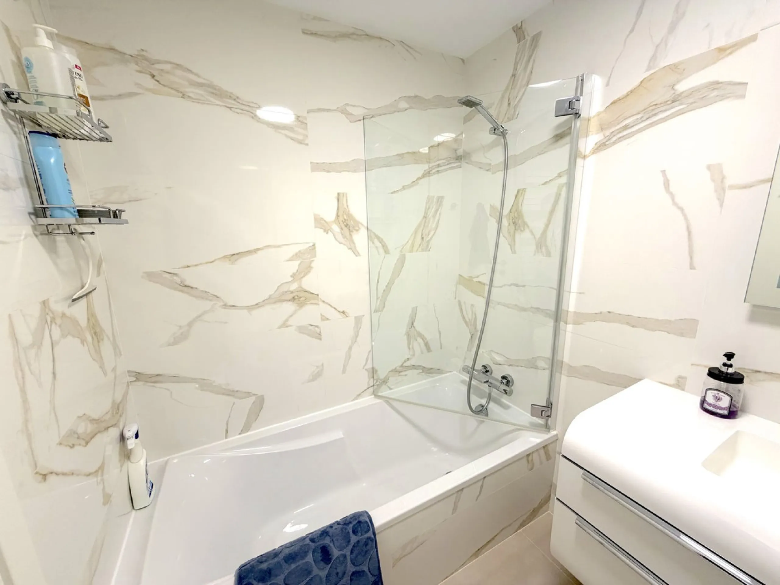 Modern Corner Apartment with Fantastic Panoramic Views in Torreblanca.
